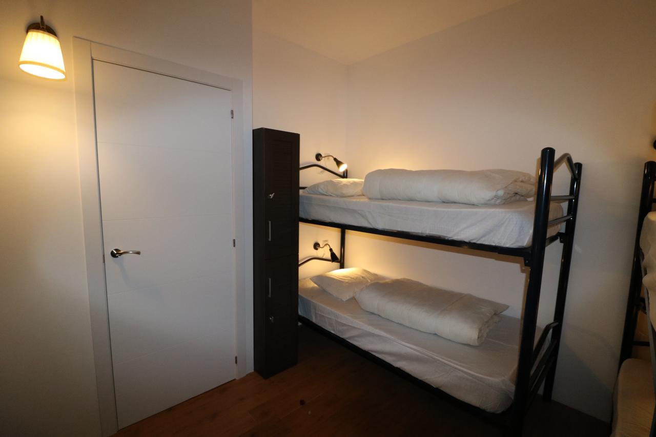 Bed 8-Bed Mixed Dormitory Room